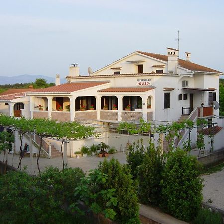 Apartments Andela J Šilo Εξωτερικό φωτογραφία